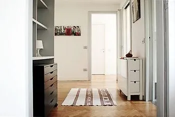 Sunny Sempione Apartment Milan Italy